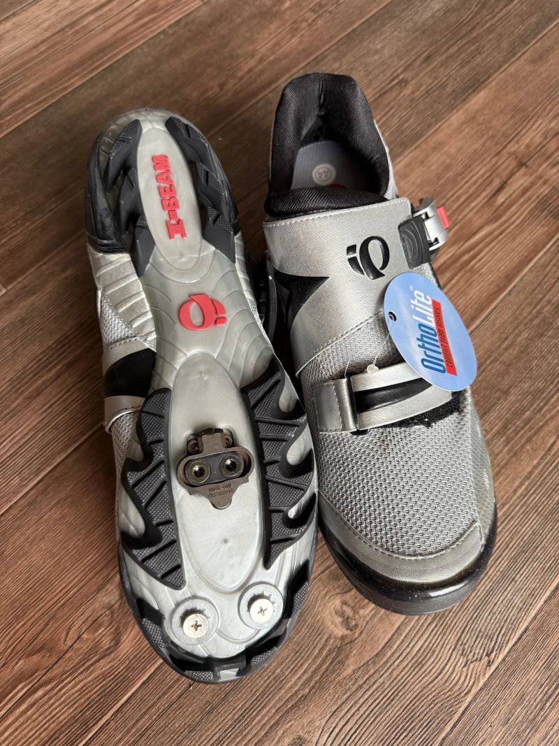 MTB tretry Pearl Izumi Juice M2