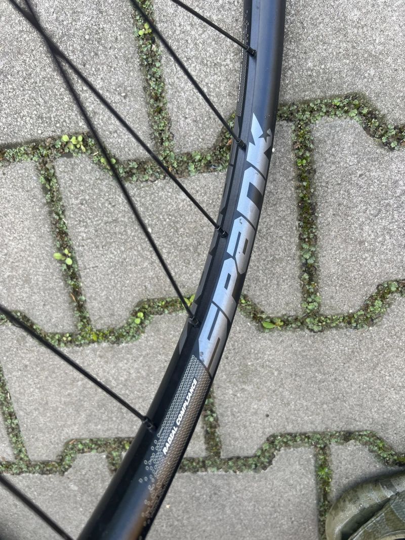 Přední XC kolo 110x15 boost