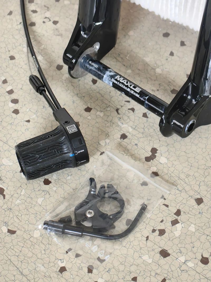 RockShox SID Ultimate 120mm /TwistLoc/29" 