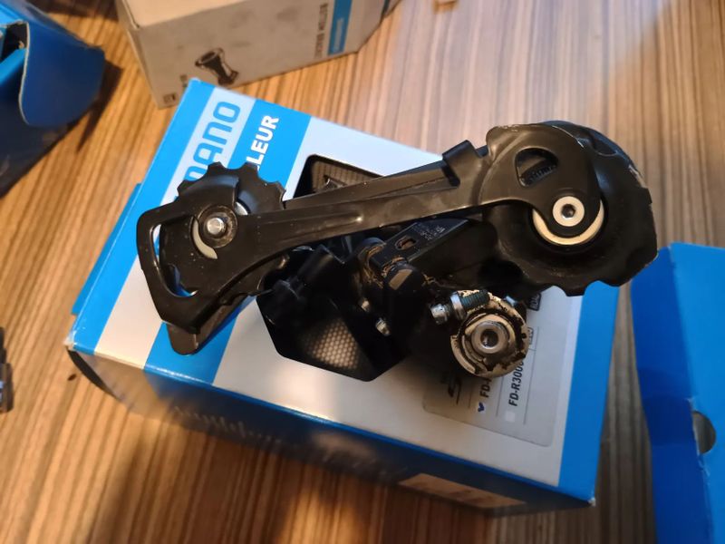 Prodám sadu Shimano sora3000