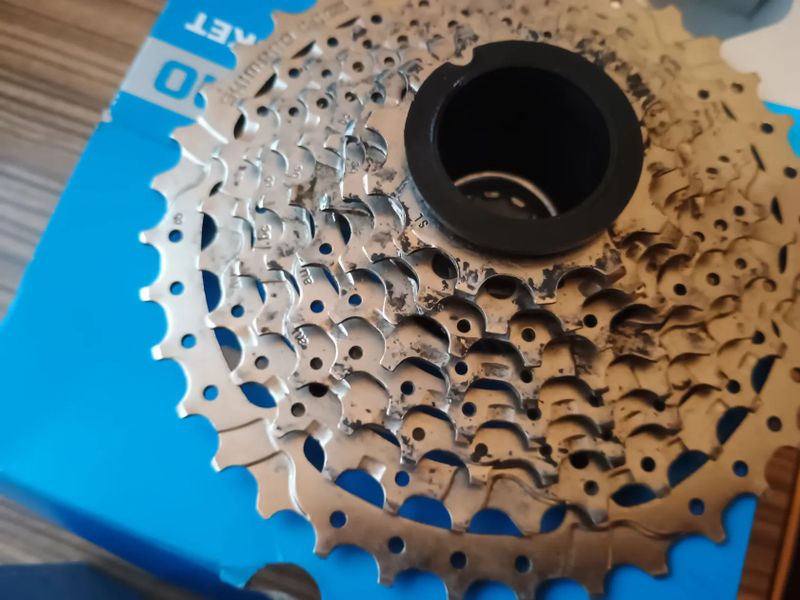 Prodám sadu Shimano sora3000