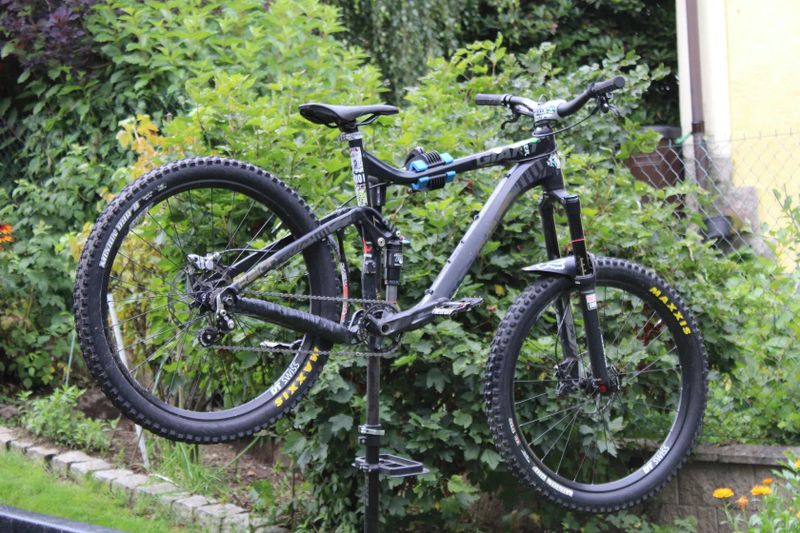 Prodám slopeduro Giant reign 