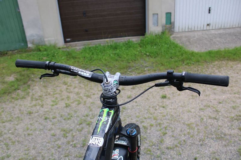 Prodám slopeduro Giant reign 