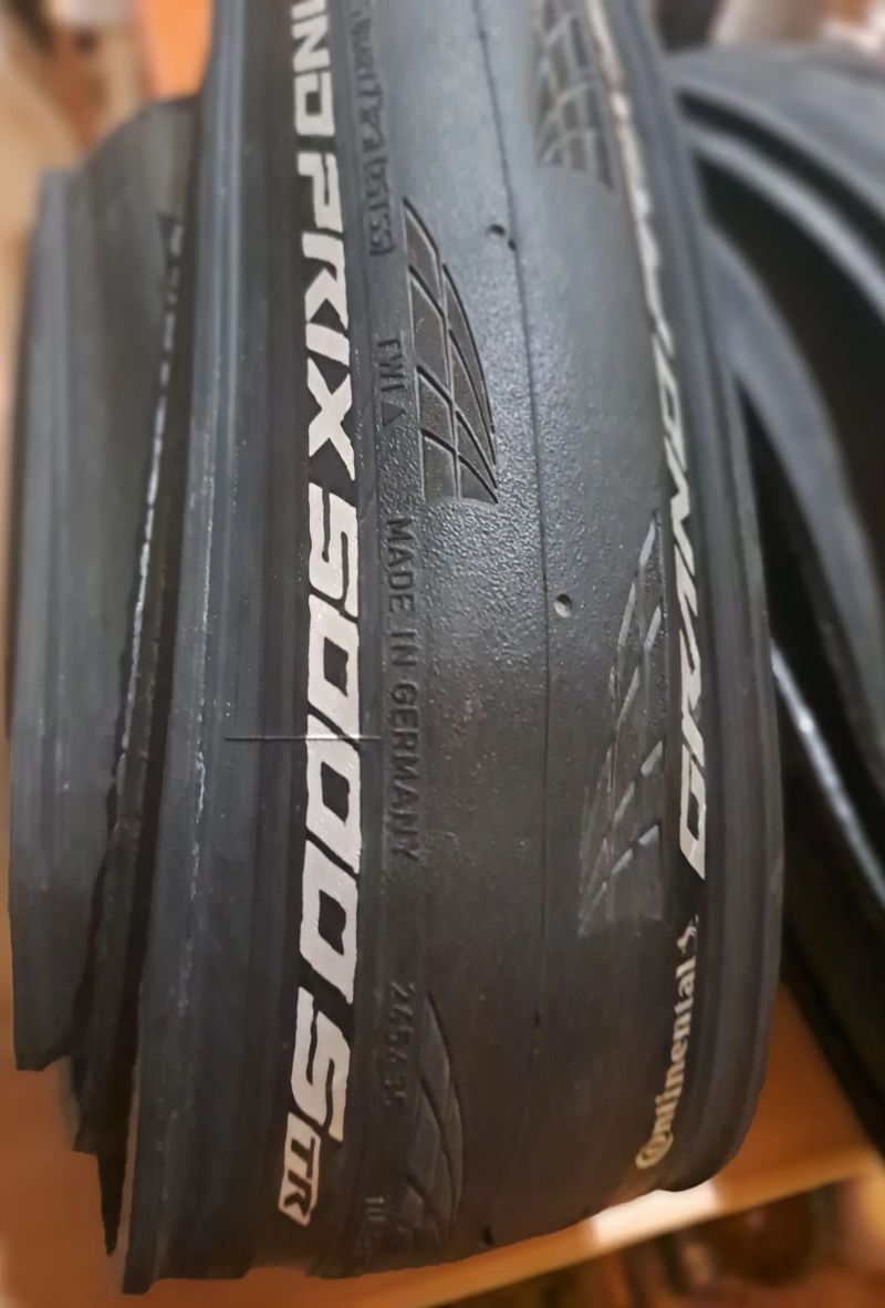 Plášť CONTINENTAL Grand Prix 5000 S TR Tubeless Black 700x28