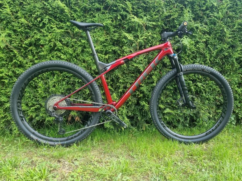 TREK Supercaliber 9.8 XT