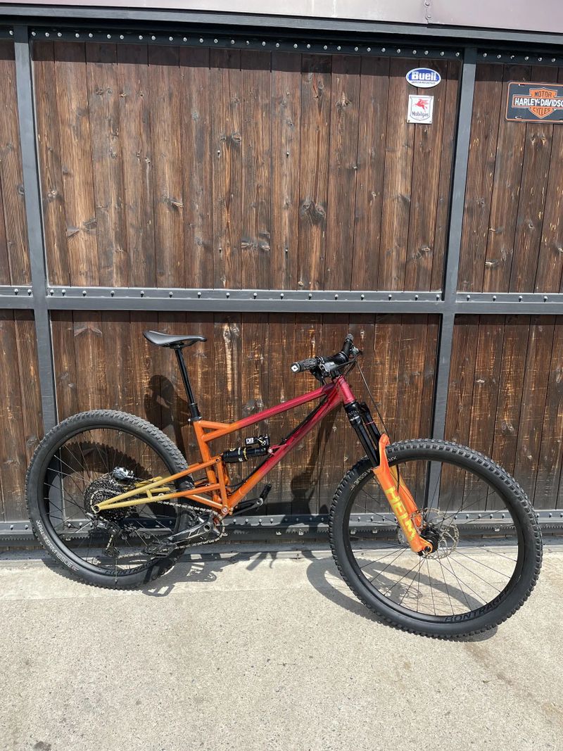 ocelové enduro Marino 