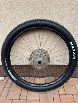 nejetá kola Giant AM30, 29", 30mm