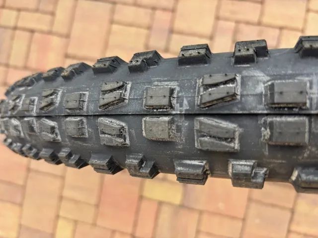 Maxxis Minion DHF 29x2.6" & Maxxis Dissector 29x2.6"