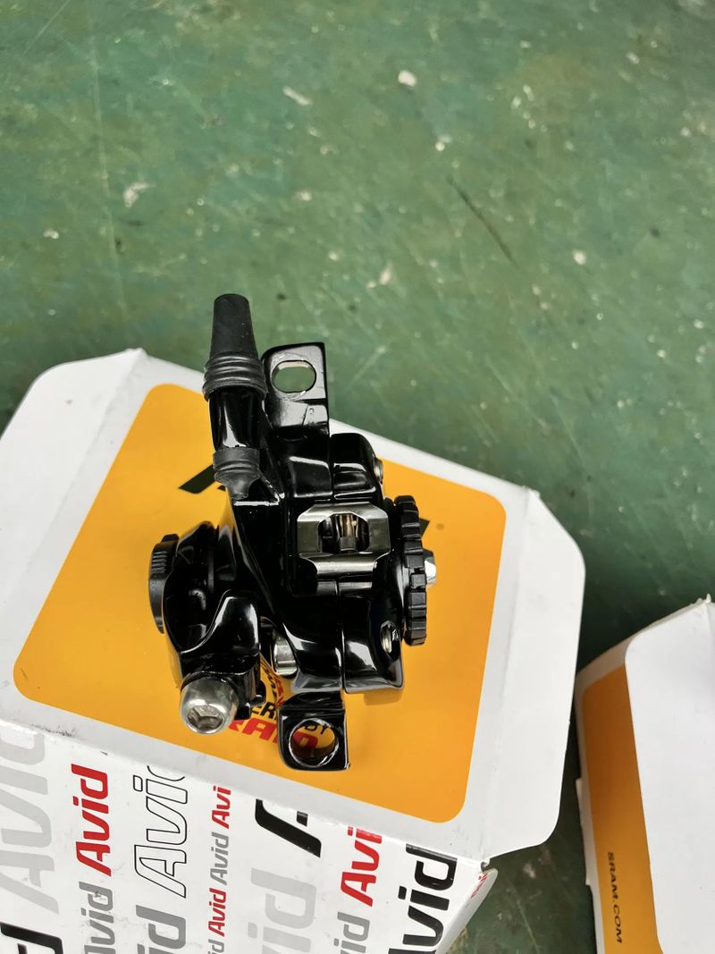 Prodám Brzdové třmeny Avid Ball Bearing Seven - BB7 MTB a Road.