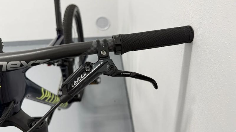 Specialized Epic carbon vel.M jako novy!