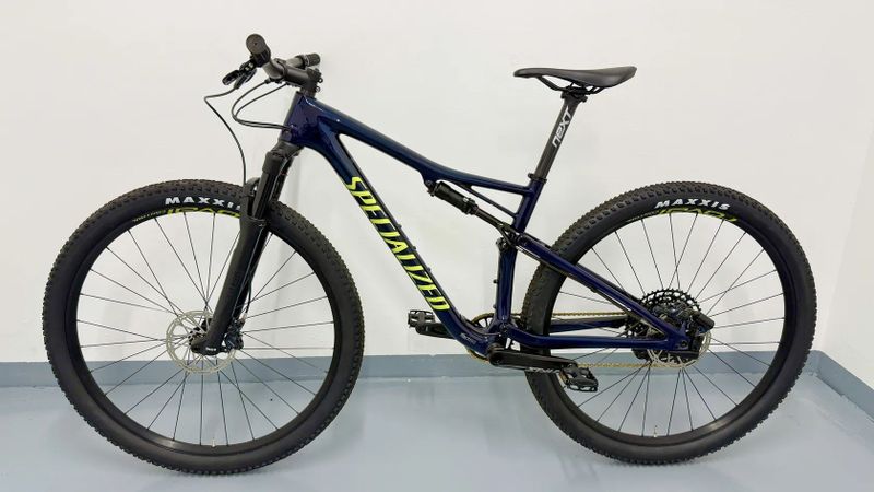 Specialized Epic carbon vel.M jako novy!