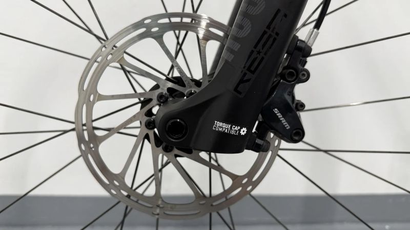 Specialized Epic carbon vel.M jako novy!