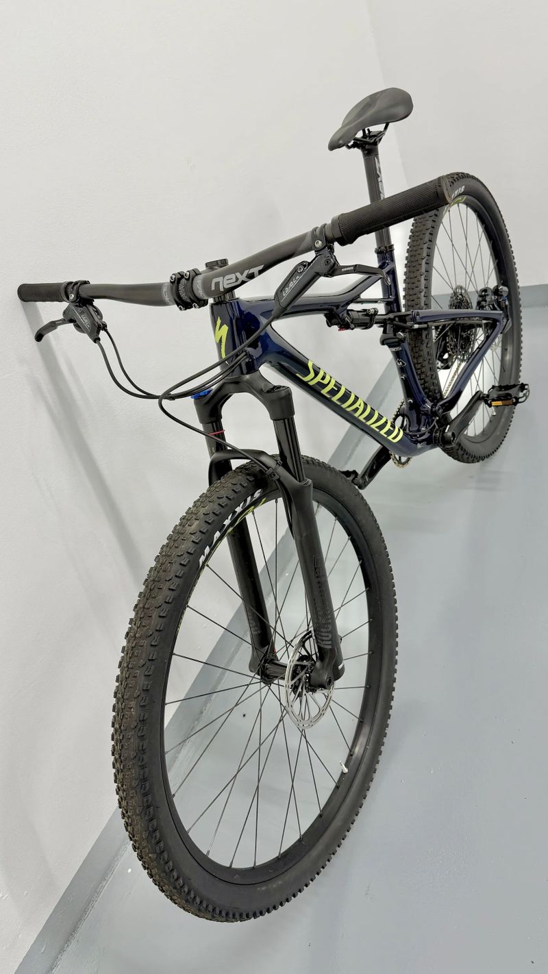 Specialized Epic carbon vel.M jako novy!