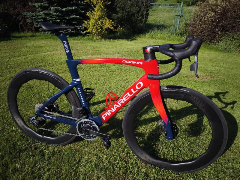 PINARELLO DOGMA F Ineos Grenadier
