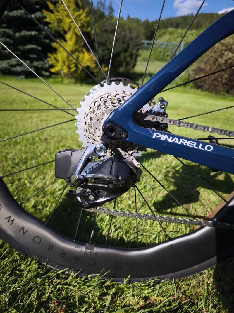 PINARELLO DOGMA F Ineos Grenadier