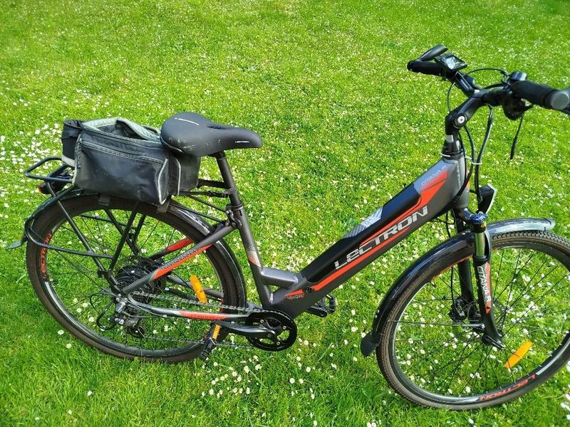 Dámské elektrokolo LECTRON CITINA R, zadní motor, rám "17 (M) 