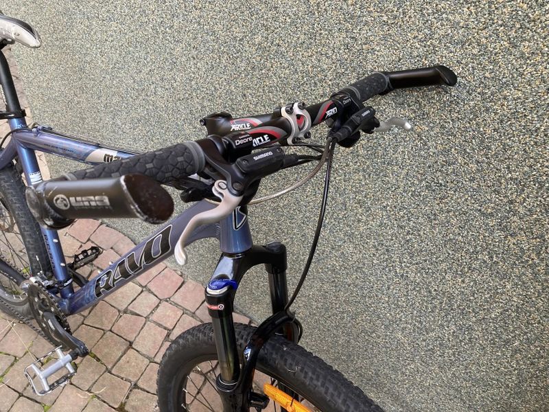 Ravo Maniax 19" XC