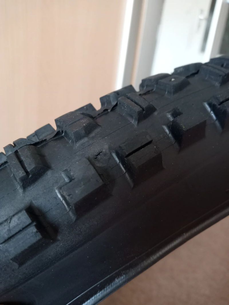 Maxxis Minion DHR II 29x2.4