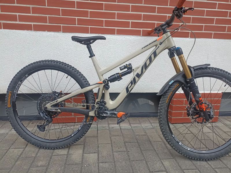 Pivot Firebird