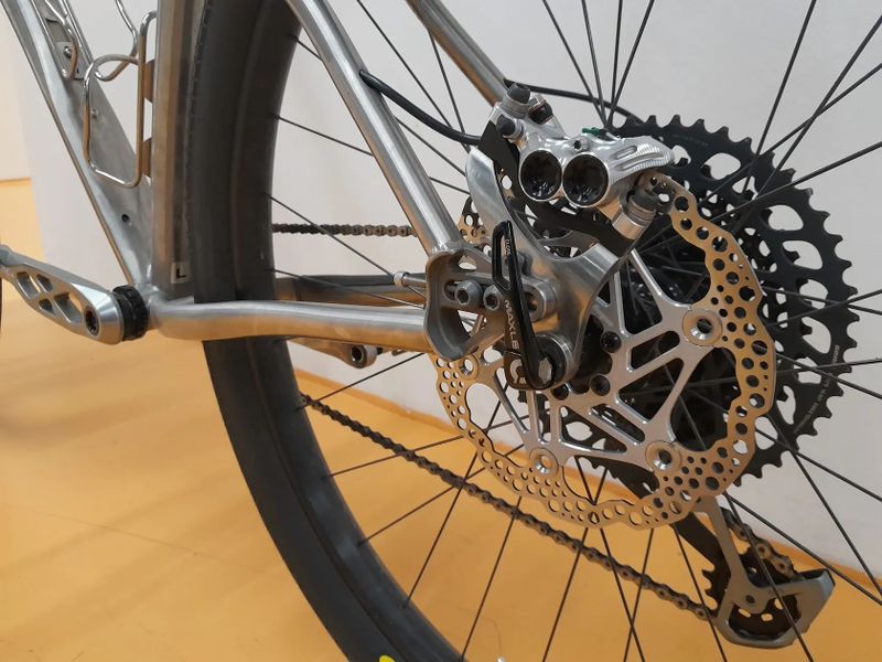 Custom titanový adventure bike WhyCycles Wayward 2