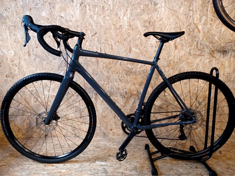 Gravel CANNONDALE TOPSTONE 1, velikost L
