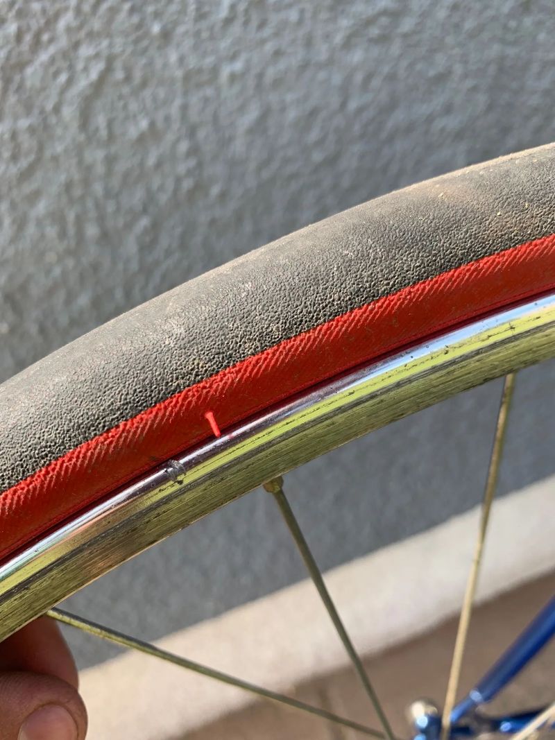 Silniční kolo Favorit – retro stavba