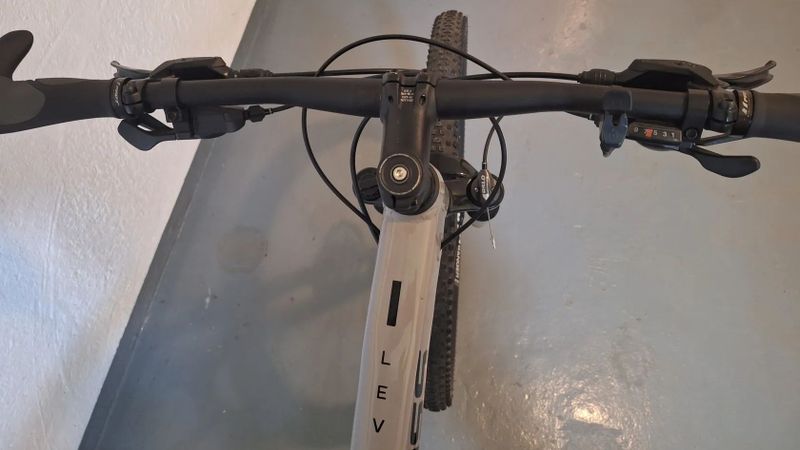 Prodej kola Kross Level 3.0 velikost L