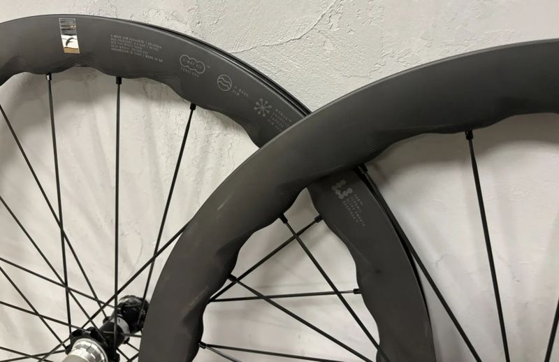Zapletená kola Fulcrum Sharq Carbon