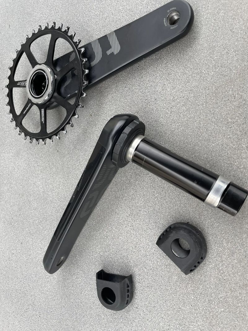 E*thirteen TRS Race Carbon kliky