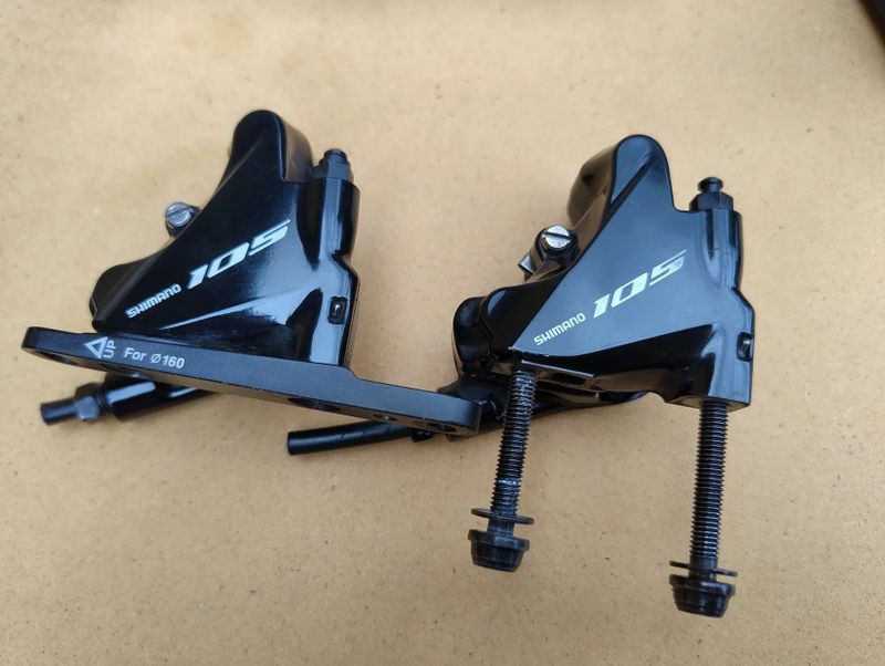 Kompletní sada Shimano 105 mechaniky/disc