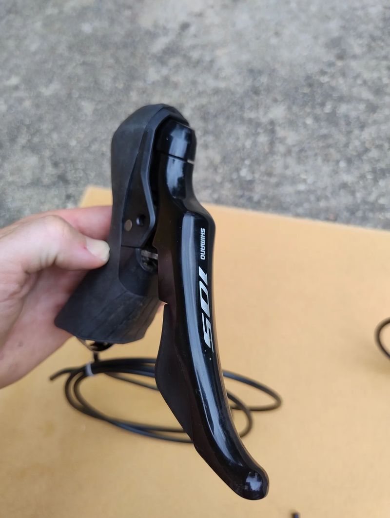 Kompletní sada Shimano 105 mechaniky/disc