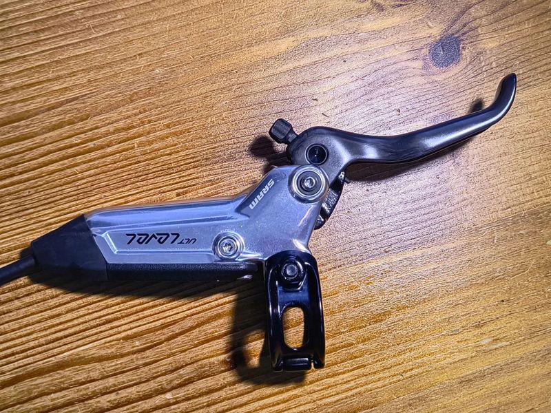SRAM Level Ultimate Stealth 4P