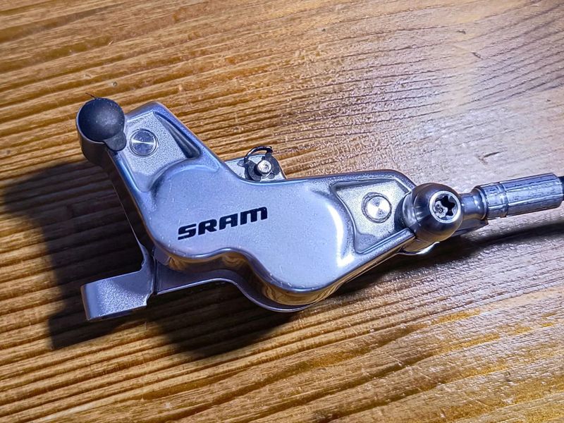 SRAM Level Ultimate Stealth 4P