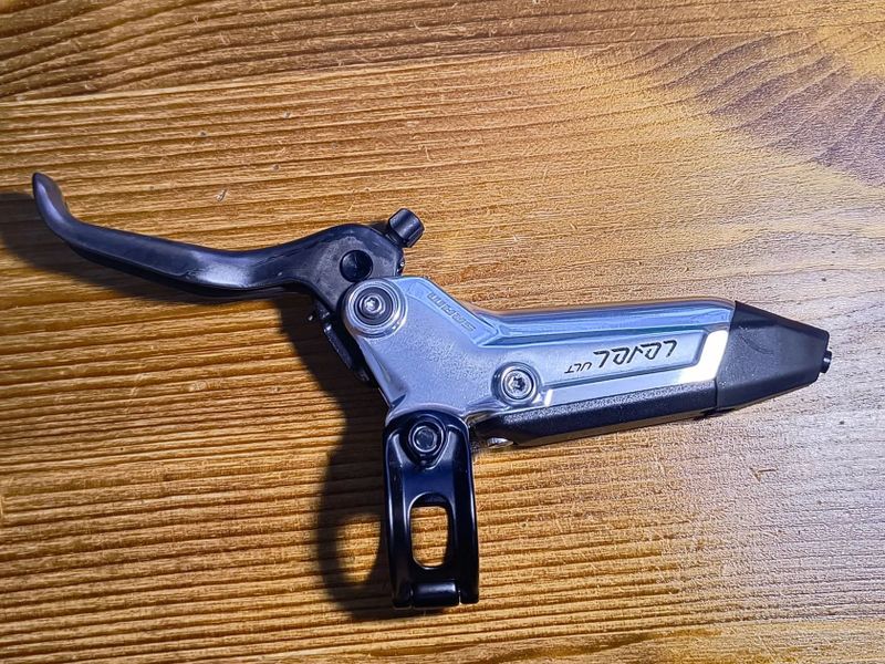 SRAM Level Ultimate Stealth 4P