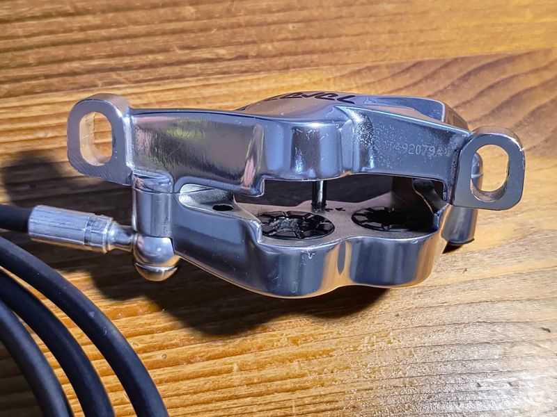 SRAM Level Ultimate Stealth 4P