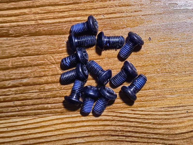 SRAM Level Ultimate Stealth 4P