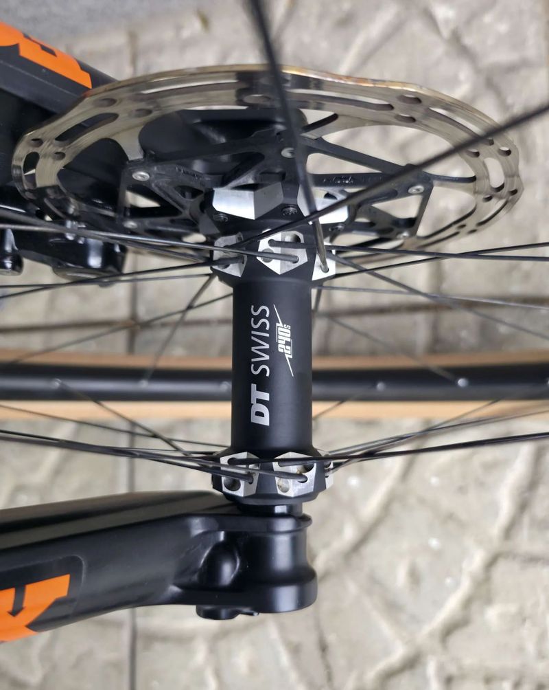 Horské kolo BMC Fourstroke 01 ONE 2019 Carbon 29″