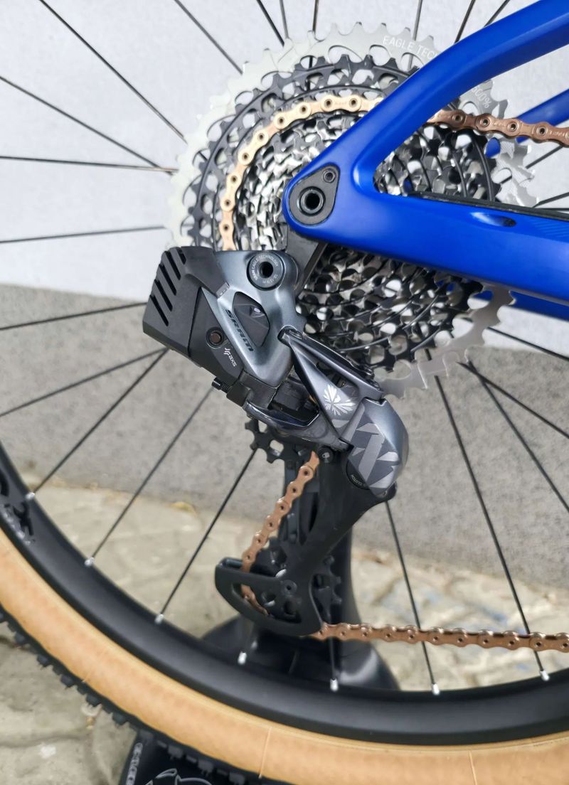 Horské kolo BMC Fourstroke 01 ONE 2019 Carbon 29″