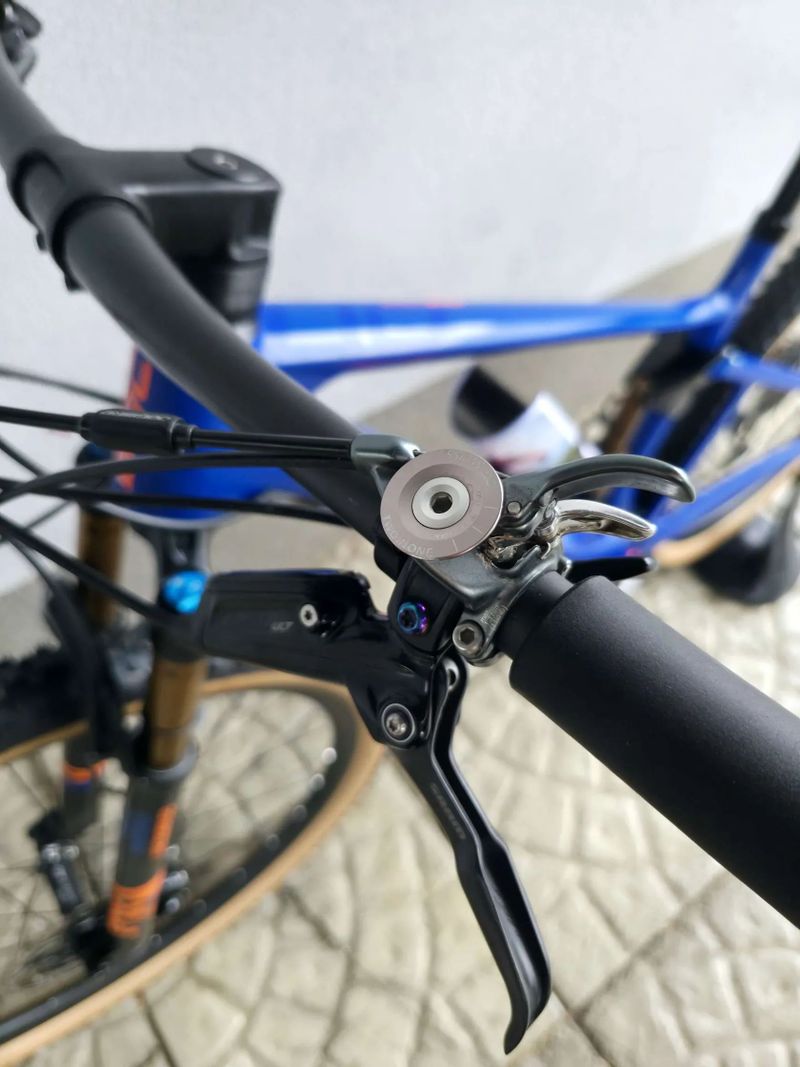 Horské kolo BMC Fourstroke 01 ONE 2019 Carbon 29″
