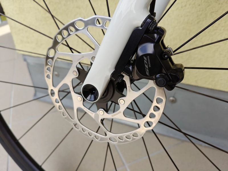 2025 Specialized Aethos comp - Shimano 105 DI2, 54cm
