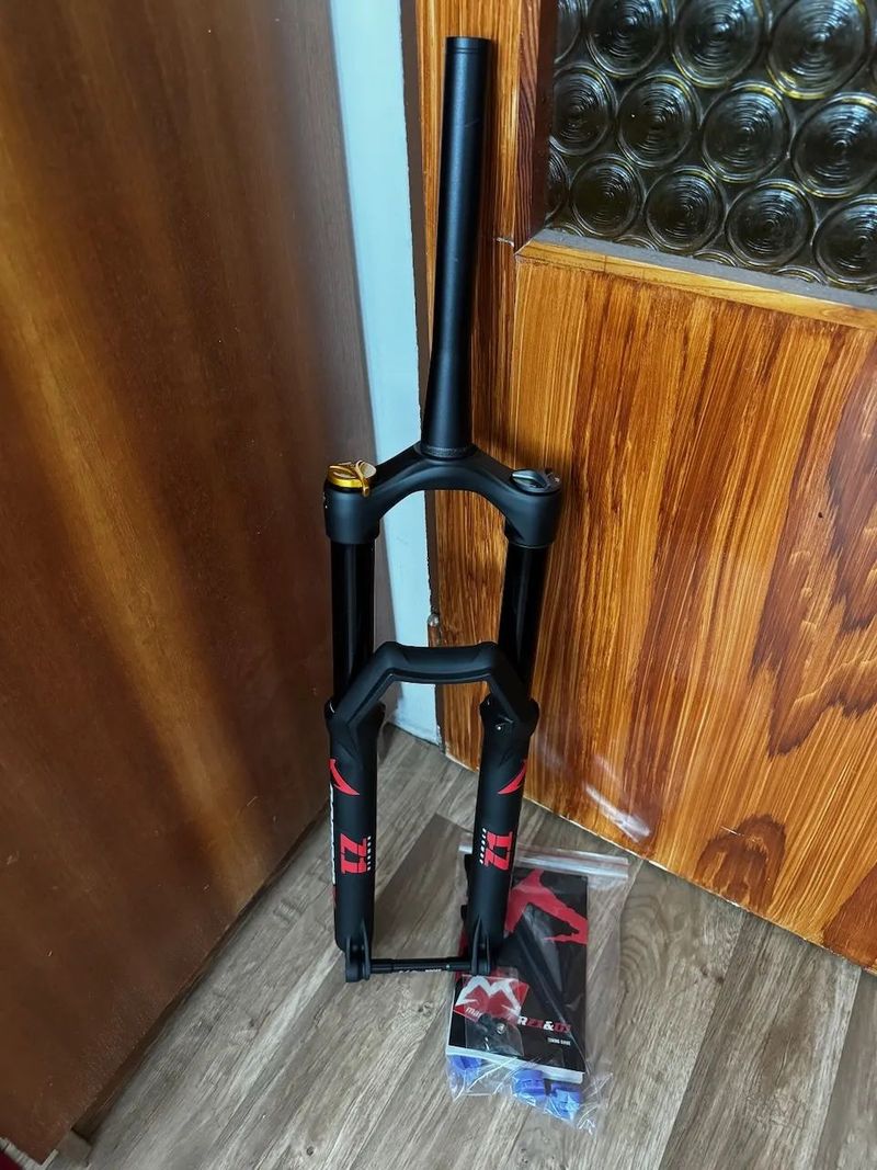 Marzocchi 36 Bomber Z1 29" 140mm 15x110mm Grip 2023