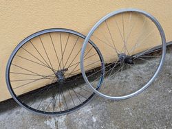 zapletená kola 26" na V brzdy