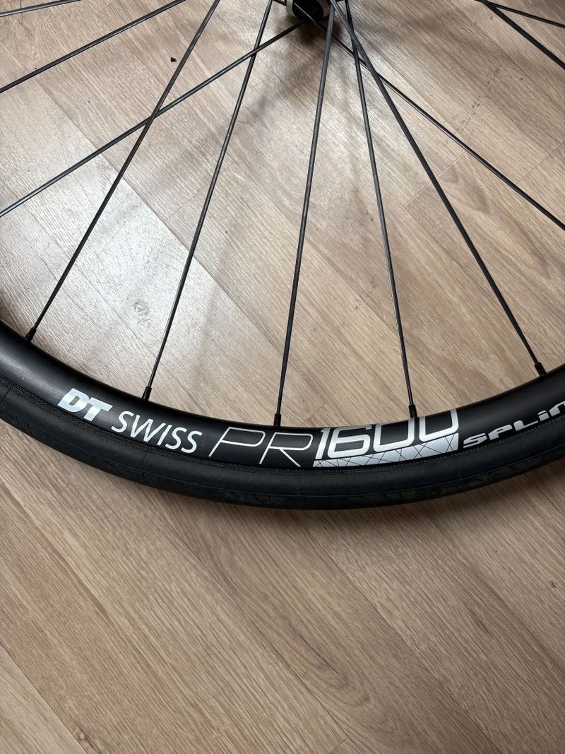 DT Swiss PR1600 Spline 23 DB + Conti GP5000