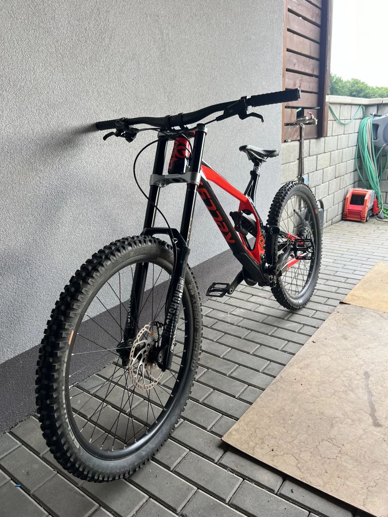 Kellys Noid Gravity DH 27,5 - XL (pocitově L)