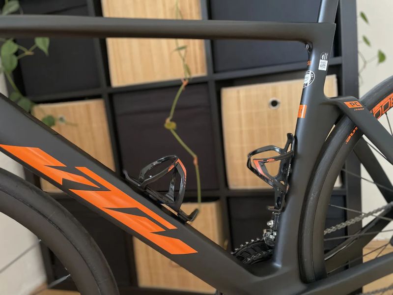 KTM Revelator Lisse Sonic / vel.57 L