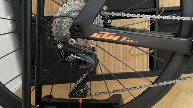 KTM Revelator Lisse Sonic / vel.57 L