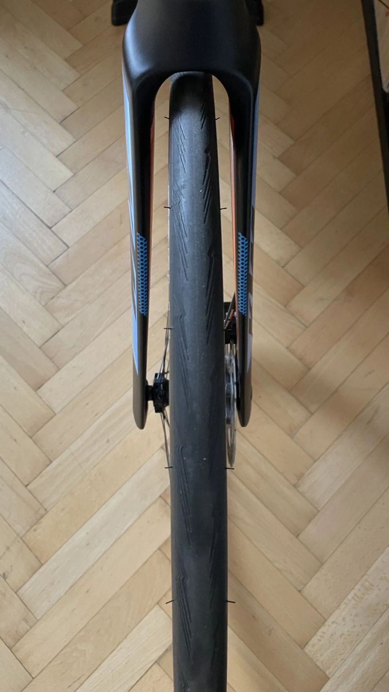 KTM Revelator Lisse Sonic / vel.57 L