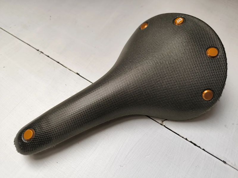 Prodám sedlo Brooks Cambium C17