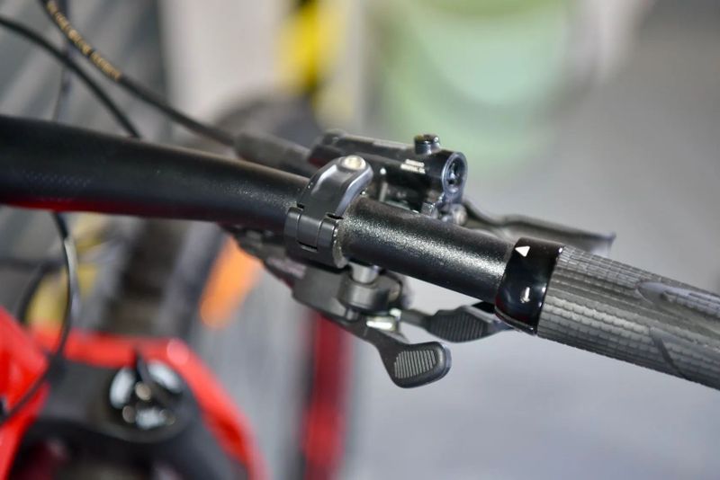 MERIDA One-Twenty 3000 Black/Glossy Race Red