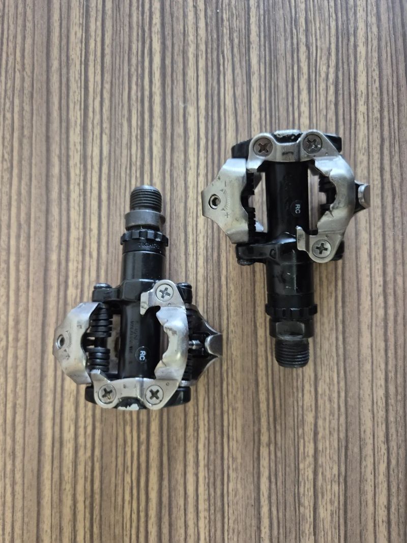 Pedály Shimano PD-M520